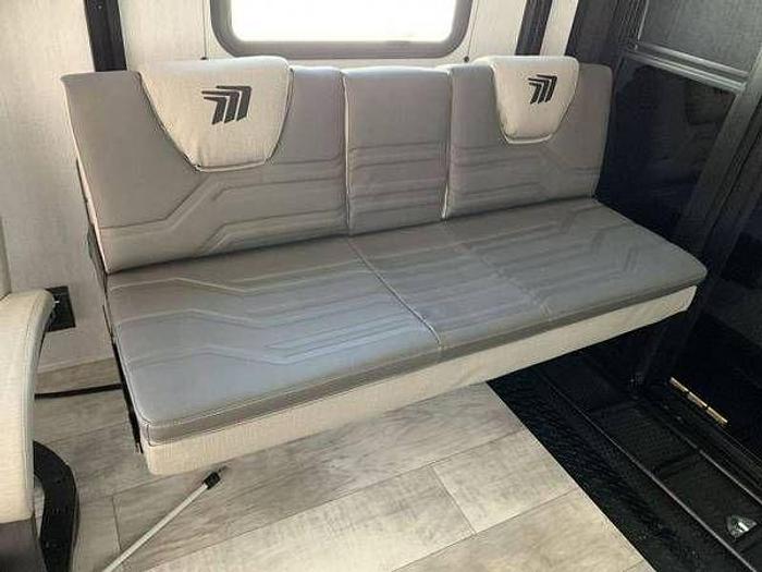 Used 2021 Grand Design Momentum 21G