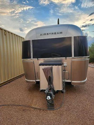 Used 2017 Airstream Flying Cloud 25FT