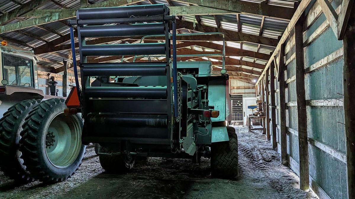 Used 2019 MASSEY FERGUSON 2270XD Large Square Baler