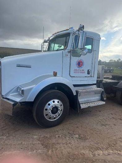 Used 2009 KENWORTH T800