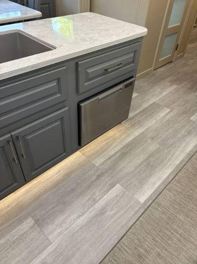 Used 2023 Luxe Elite 44FL Fifth Wheel