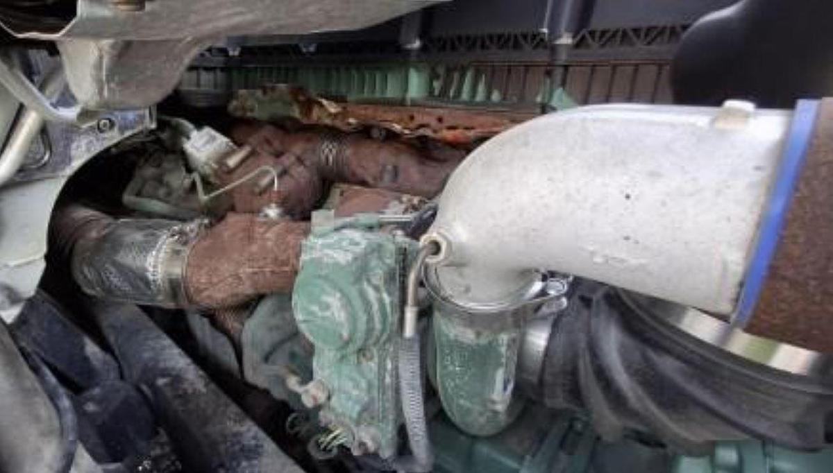 Used 2017 Volvo VNL64T670 Sleeper Semi Truck