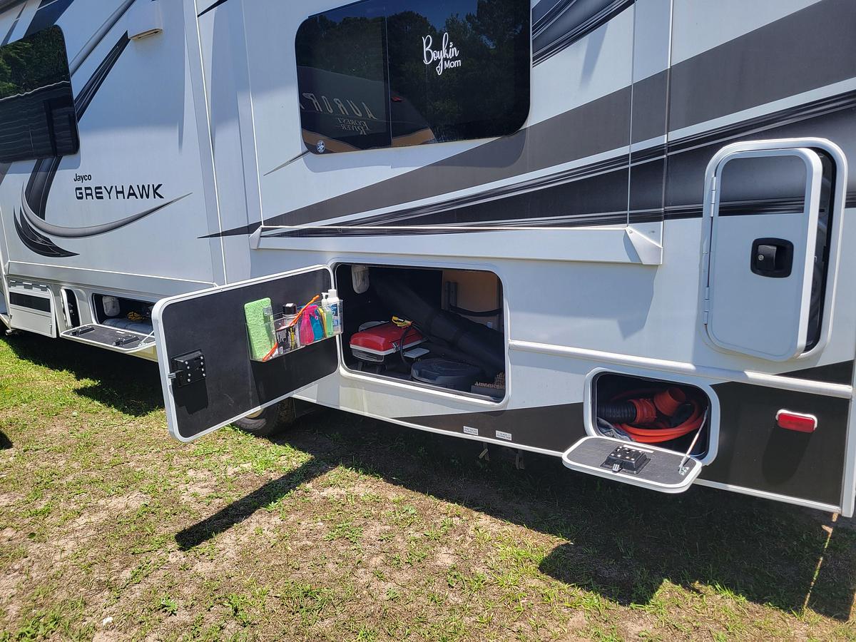 Used 2021 Jayco Greyhawk 27U