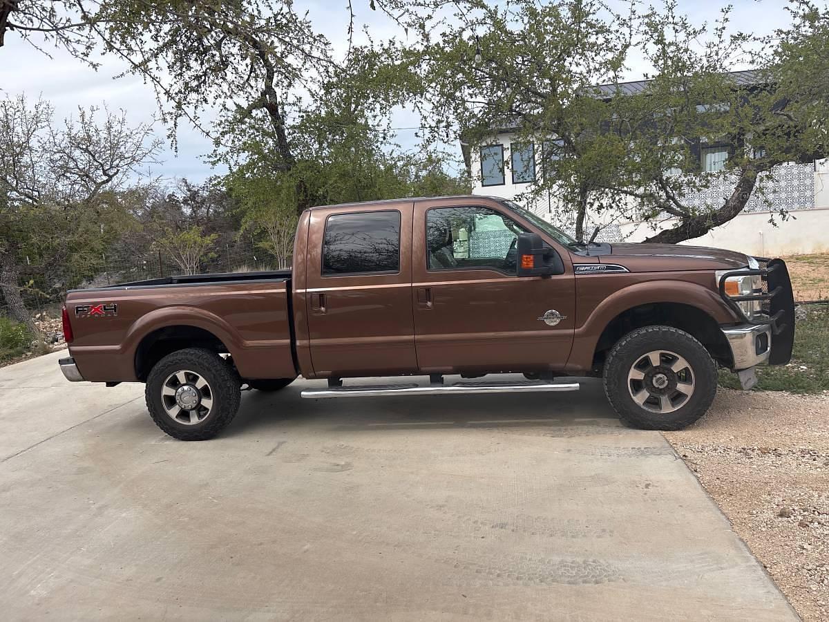 Used 2011 Ford F-250 Lariat 6.7 Powerstroke Diesel 4x4 – Crew Cab Long Bed