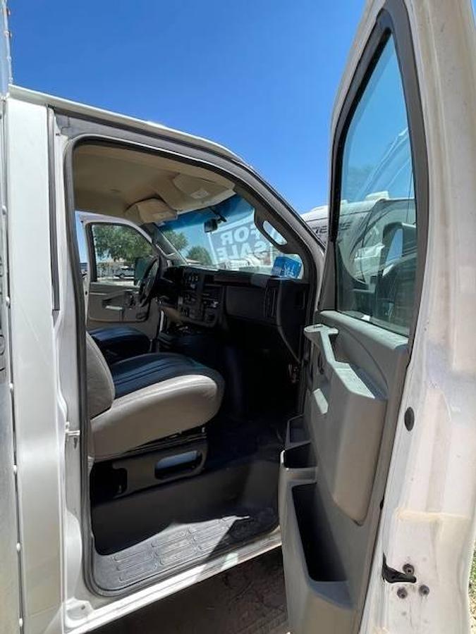 Used 2019 GMC Savana 16ft Box Truck