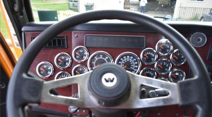 Used 2018 WESTERN STAR 4700