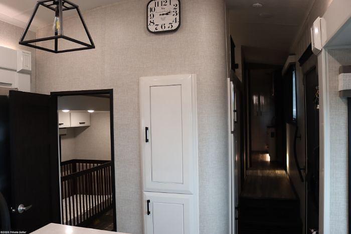 Used 2024 Jayco Pinnacle 37MDQS