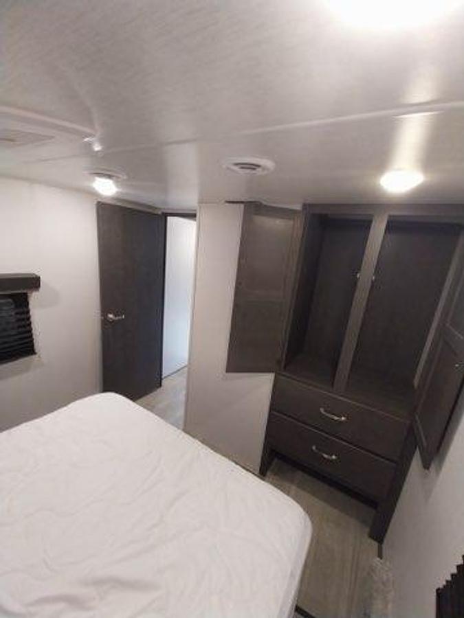 Used 2024 Keystone Cougar Sport 2400RE