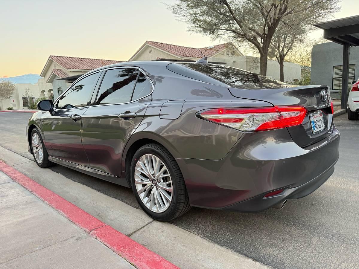 Used 2019 Toyota Camry Hybrid XLE