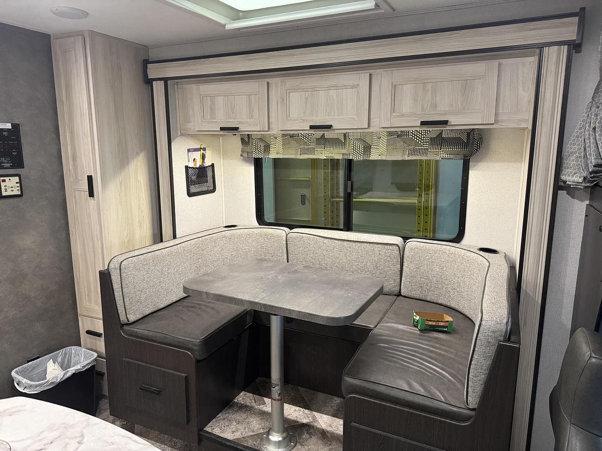 Used 2021 Forest River Sunseeker 2500 TSF