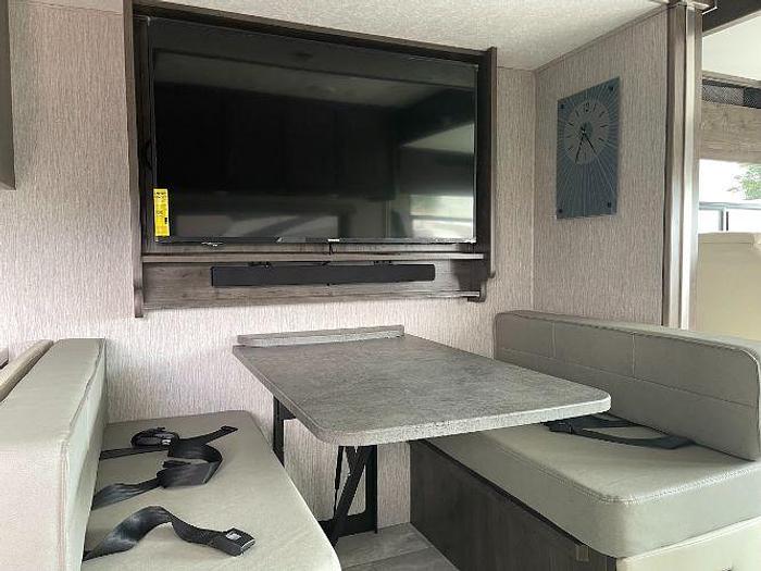 Used 2021 Coachmen Sportscoach SRS 376ES