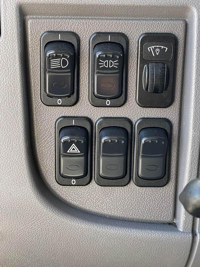 Used 2016 Peterbilt 330 Box Truck