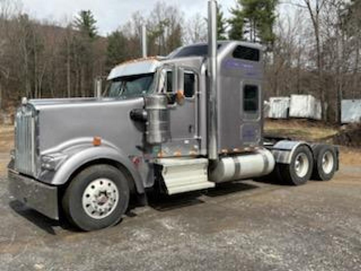Used 2006 Kenworth W900l