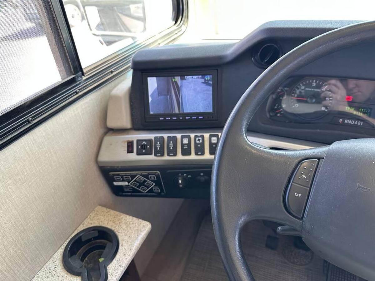 Used 2019 Fleetwood Southwind 34C