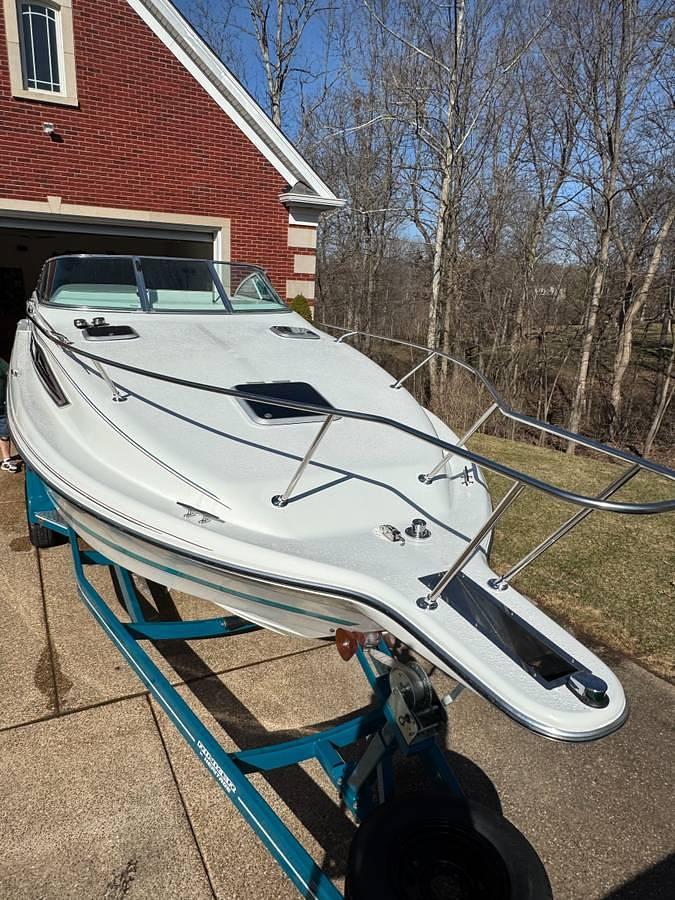 Used 1993 Rinker Fiesta Vee 260 Cruiser