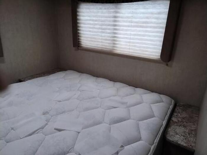 Used 2017 Conquest 6311 MC with 2 Slide-Outs