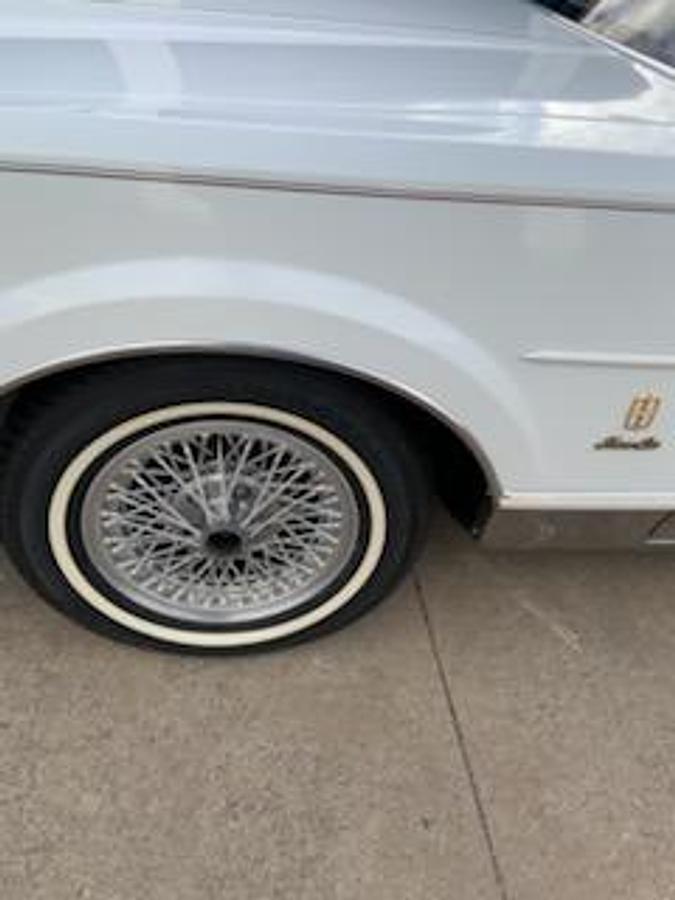 Used 1989 Lincoln Town Car Presidential Package