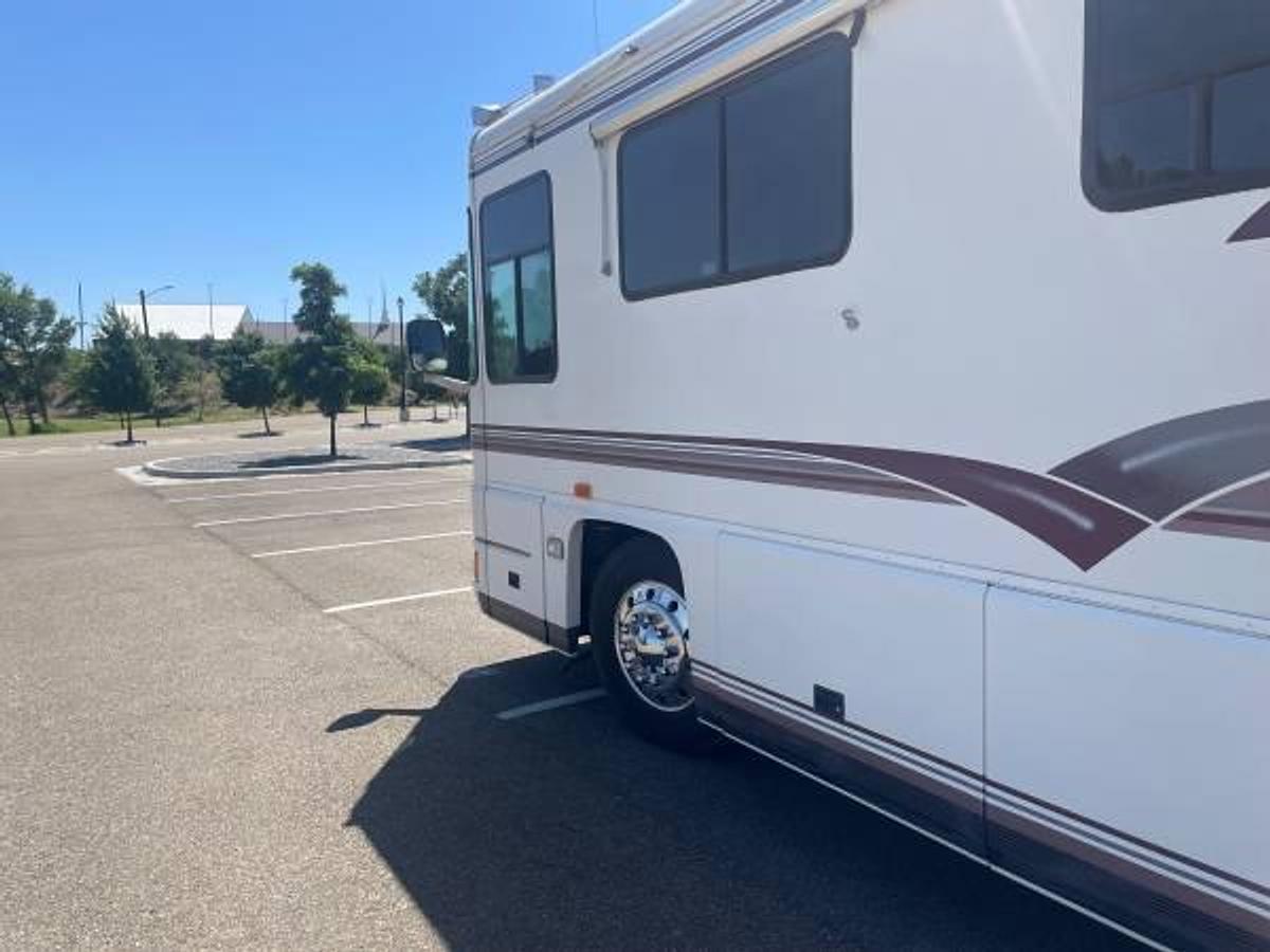 Used 1996 Foretravel U270 36' Class A Diesel Pusher