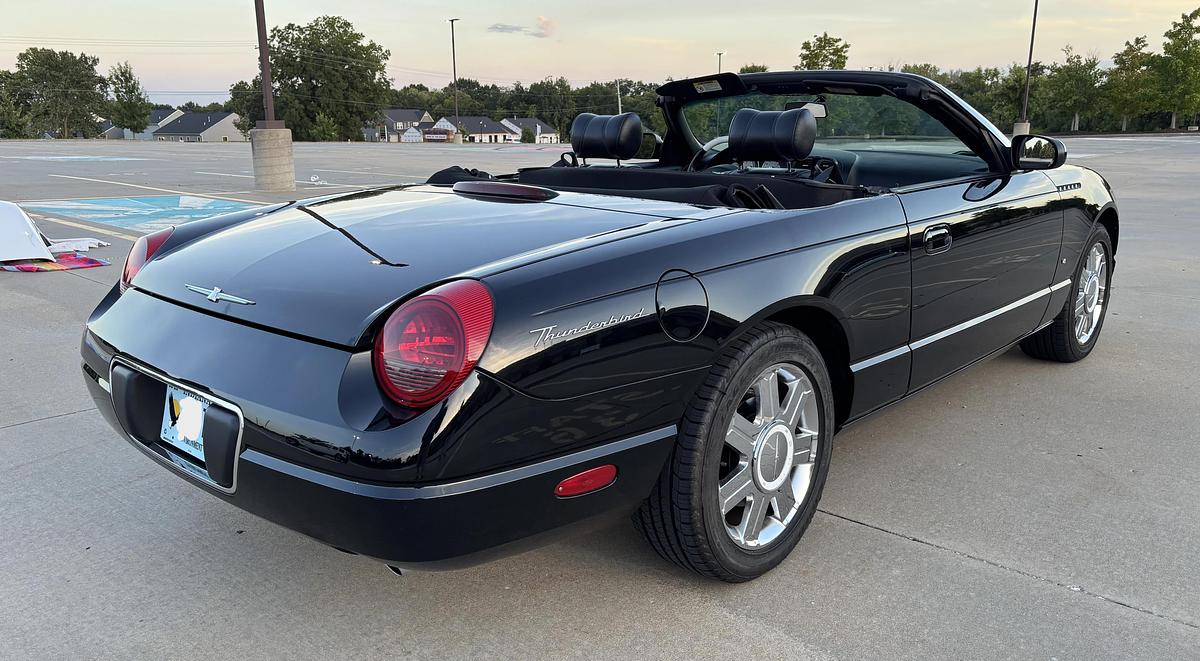 Used 2004 Ford Thunderbird