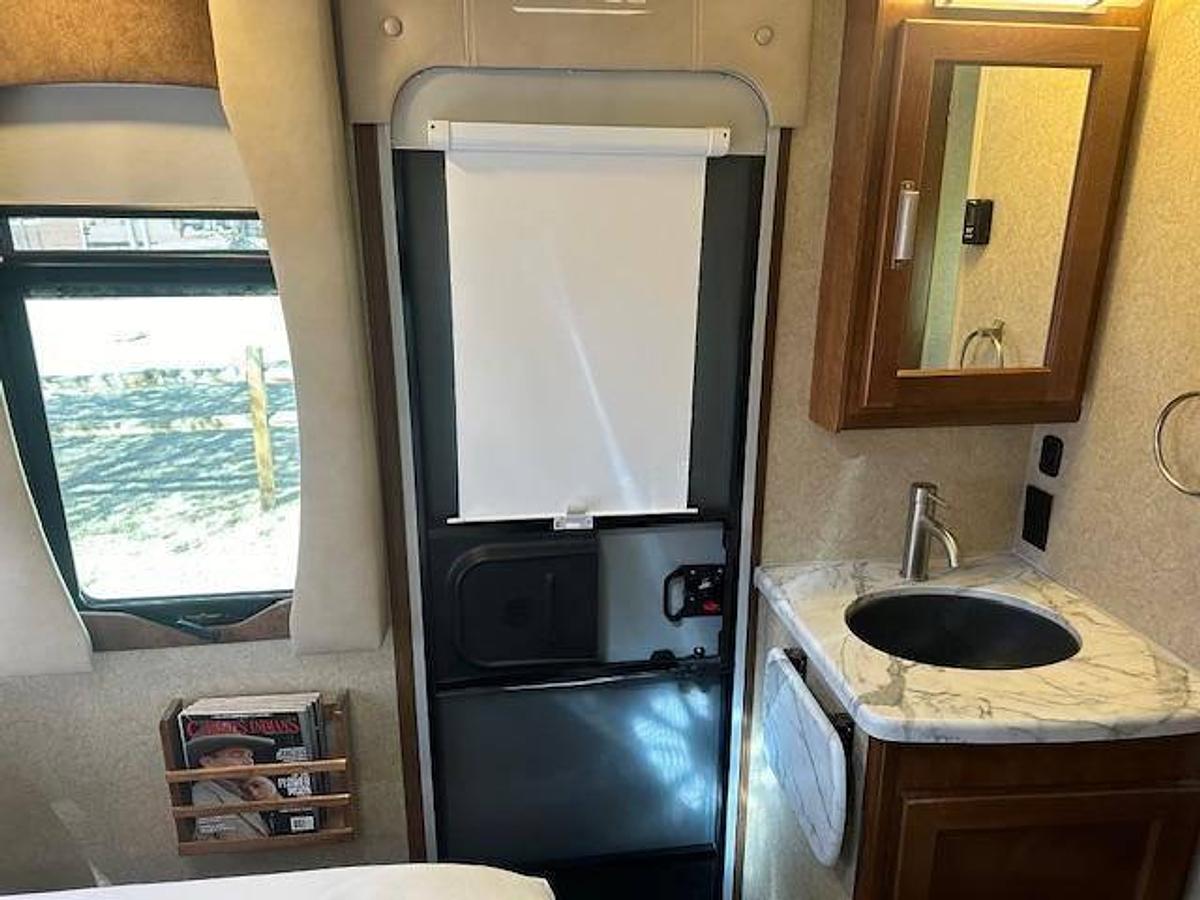 Used 2021 Lance 2285 Travel Trailer