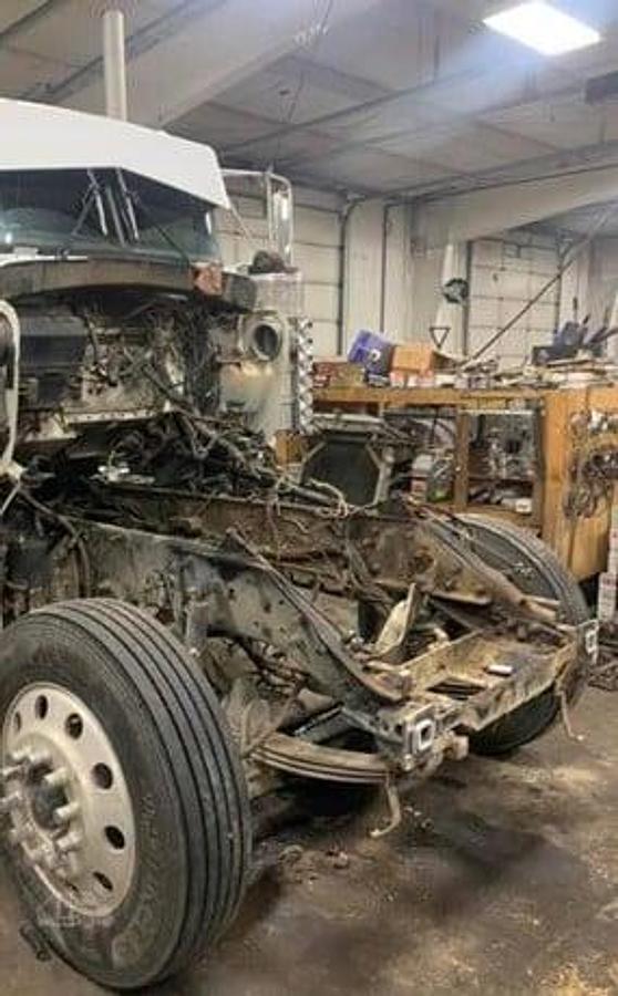 Used 2003 Kenworth W900L