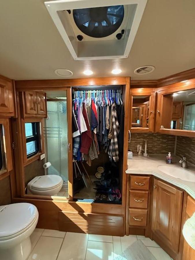 Used 2015  Tiffin Motorhomes Phaeton 42LH Class A Motorhome