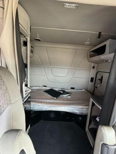 Used 2019 Peterbilt 579