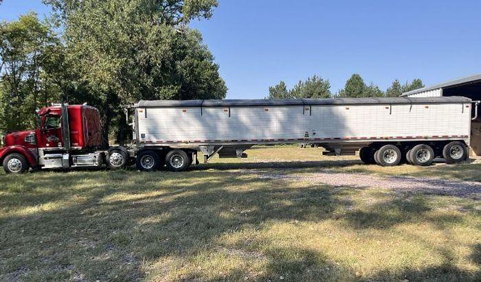 Used 2017 Freightliner CORONADO 122 SD