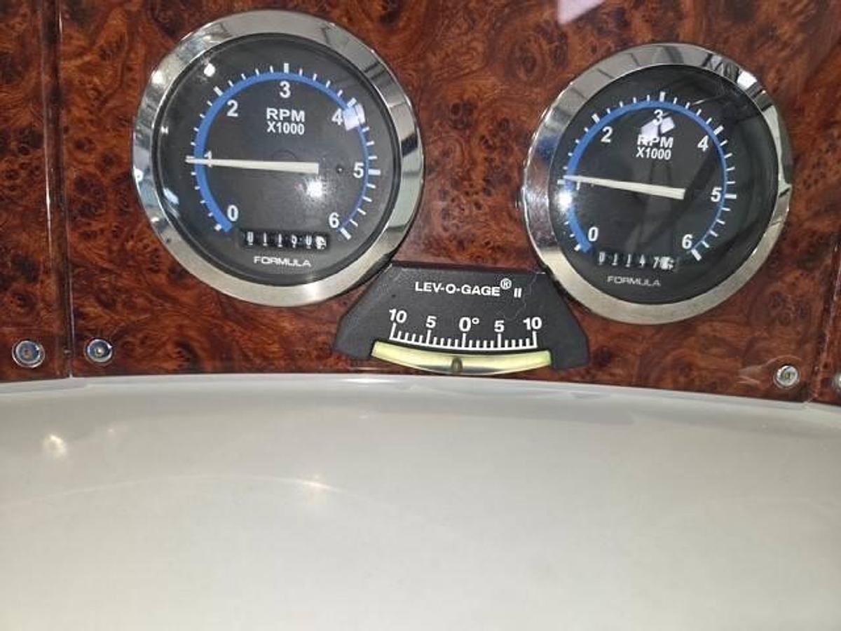 Used 2005 Formula 400 SS