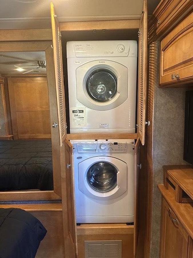 Used 2014 Winnebago Journey 34B Class A Motorhome