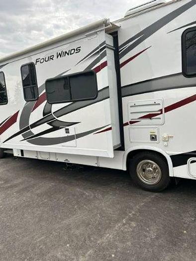 Used 2022 Thor Motor Coach Four Winds 28Z