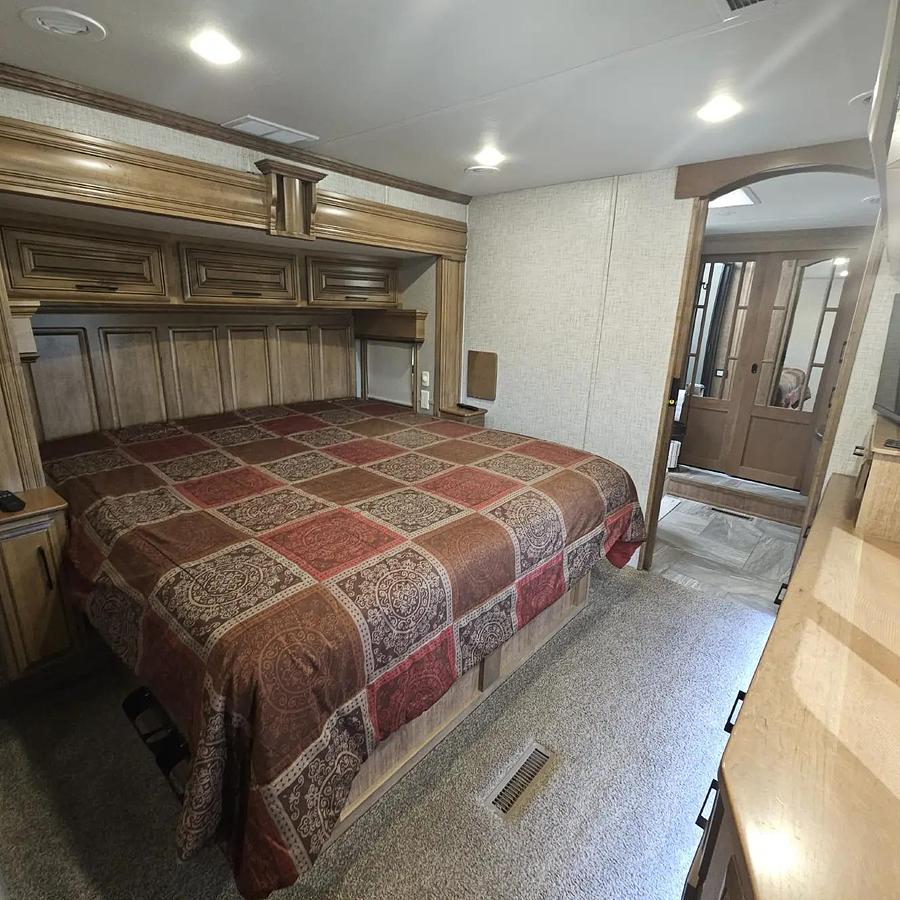 Used 2019 DRV Mobile Suite 44 Houston Fifth Wheel