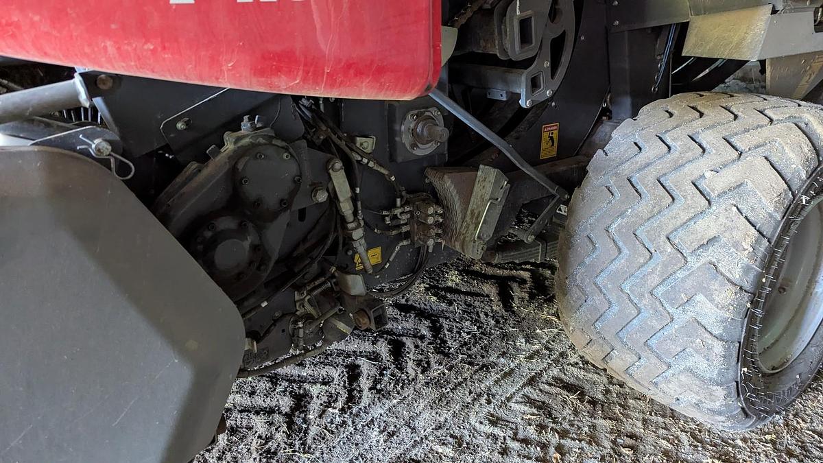 Used 2019 MASSEY FERGUSON 2270XD Large Square Baler