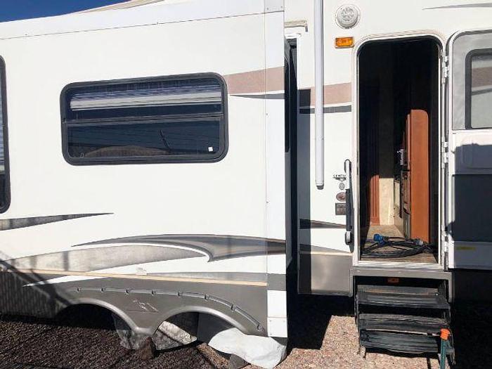 Used 2012 Keystone Cougar 331MKS Fifth Wheel