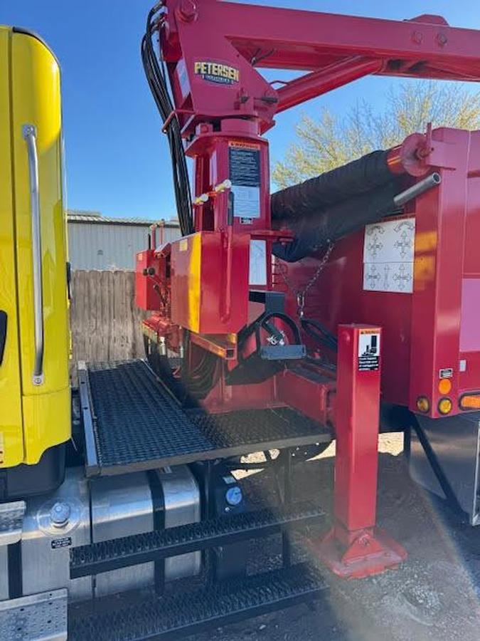 Used 2023 Freightliner Business Class M2 Grapple Truck