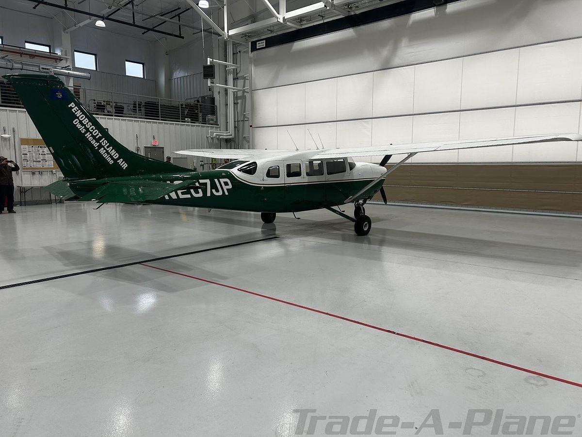Used 1974 Cessna 207