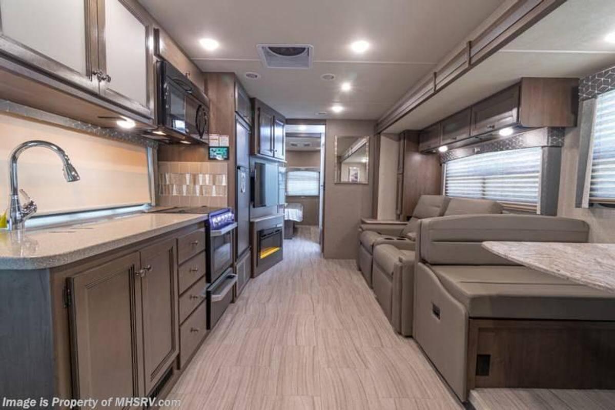 Used 2020 Thor Motor Coach Windsport 32T