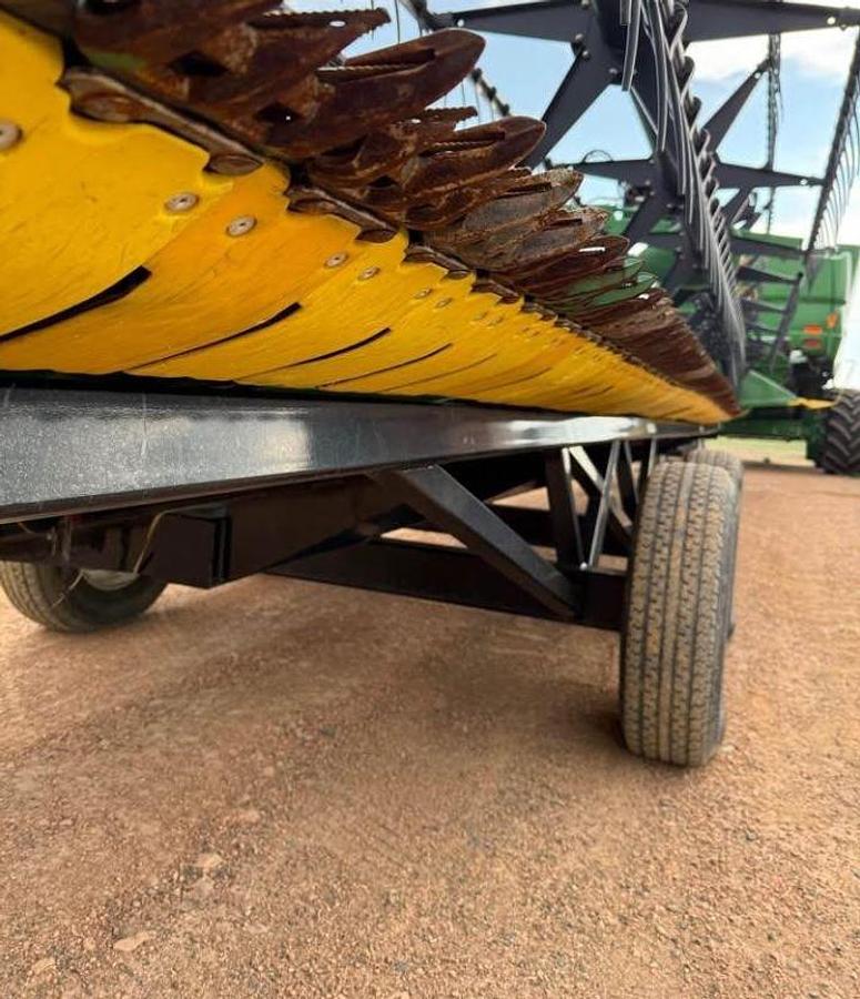 Used 2016 John Deere 640FD Platform Header