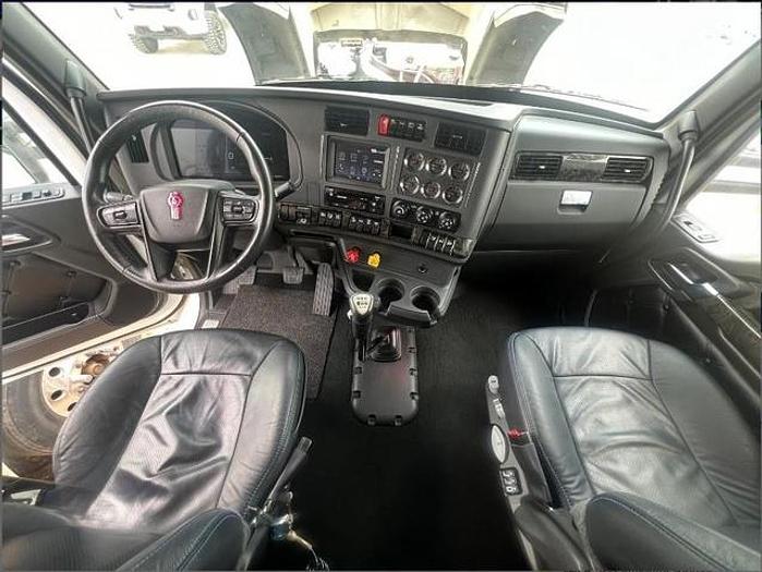 Used 2024 Kenworth W990
