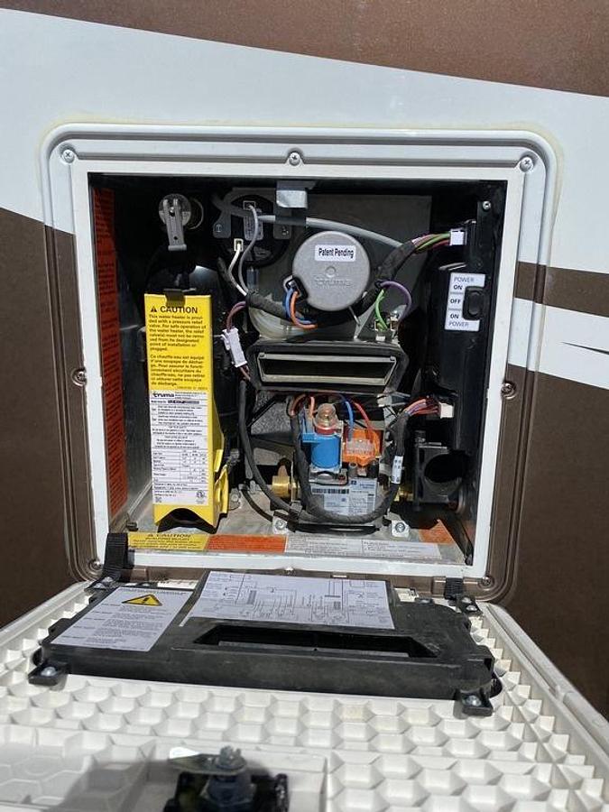 Used 2019 Winnebago View 24D Class C Motorhome