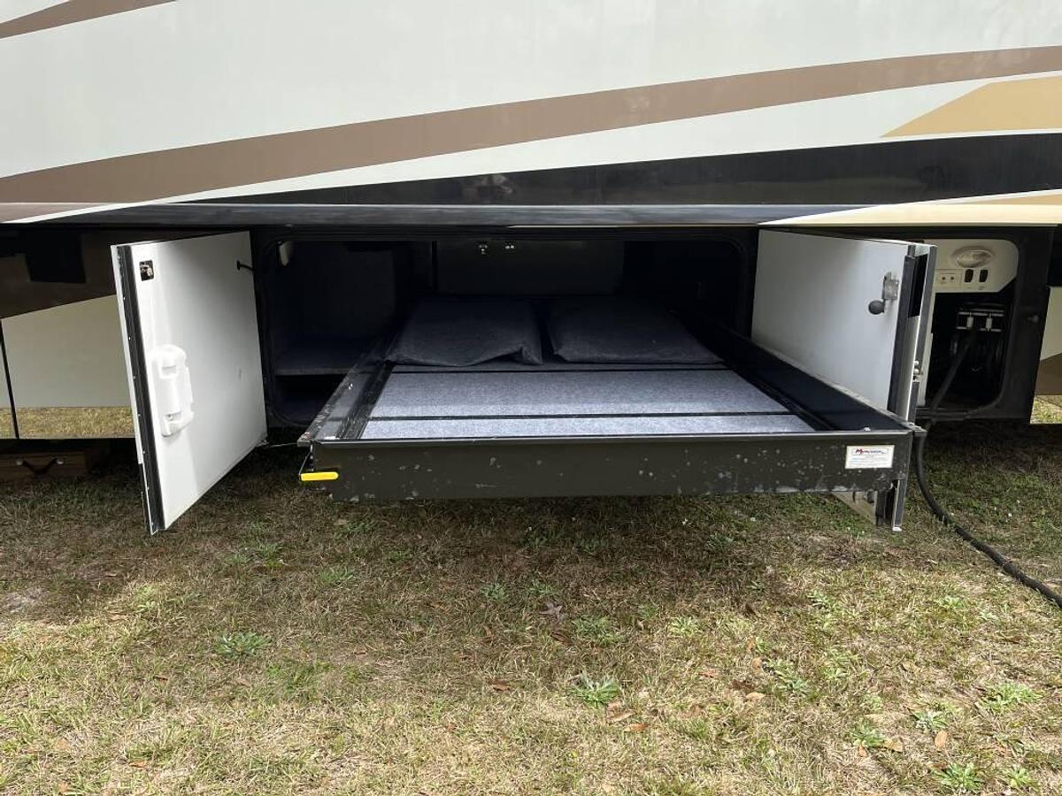 Used 2013 Winnebago Tour 42QD Class A Motorhome