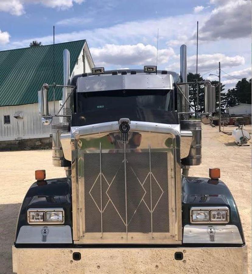 Used 2003 KENWORTH W900L