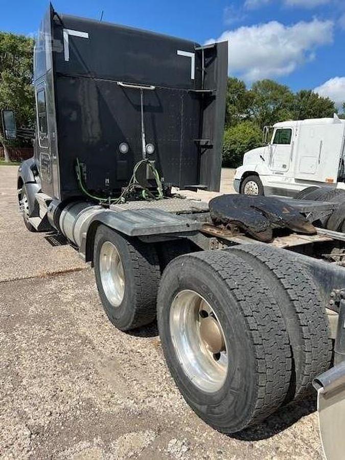 Used 2020 KENWORTH T680 Conventional Sleeper Semi