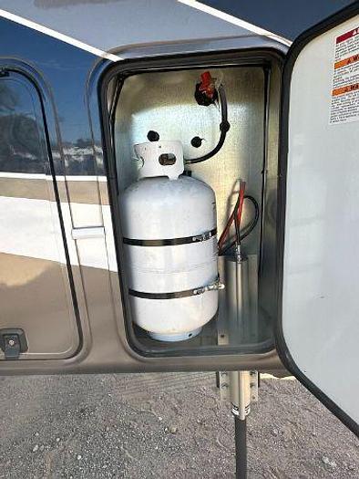 Used 2022 Keystone Montana 3781RL