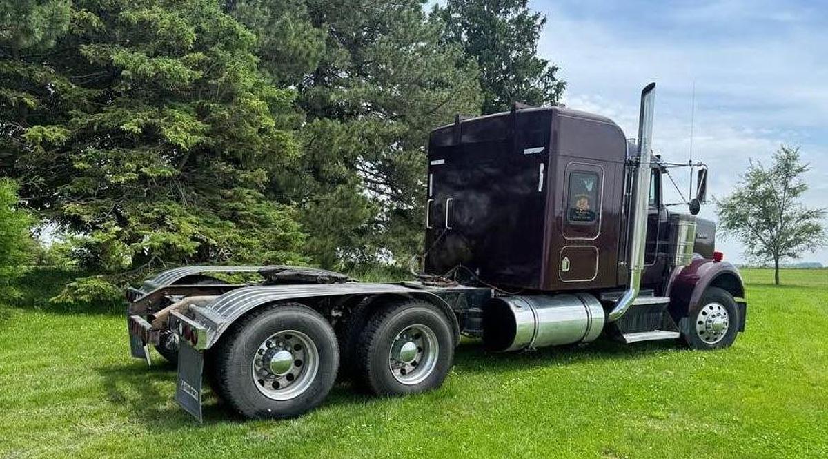 Used 2000 Kenworth W900B