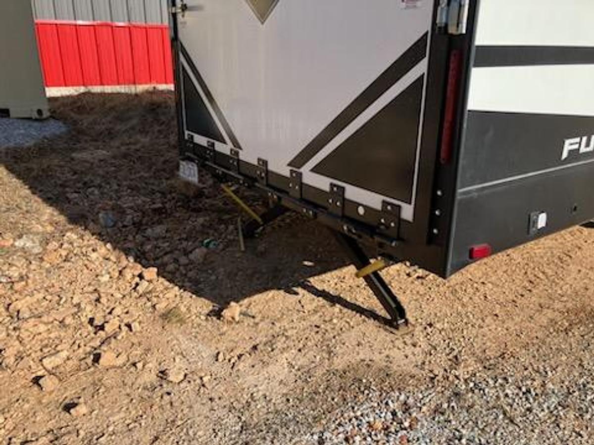 Used 2018 Heartland Fuel F-287 Travel Trailer Toy Hauler