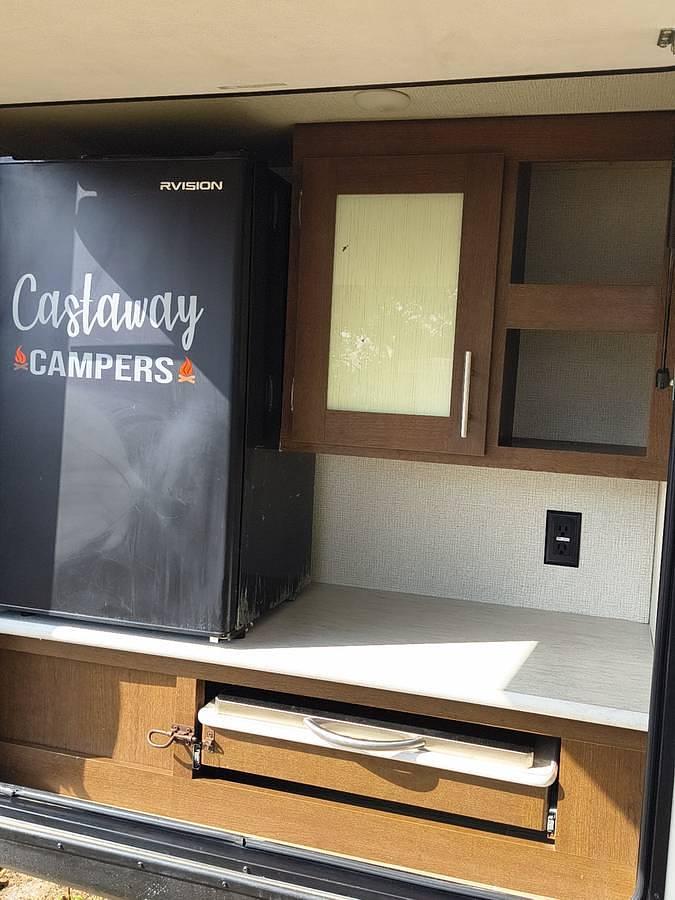 Used 2014 Prime Time Tracer Breeze Travel Trailer