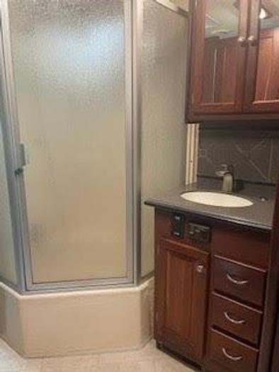 Used 2007 Tiffin Motorhomes Phaeton 40QSH Class A Diesel Pusher