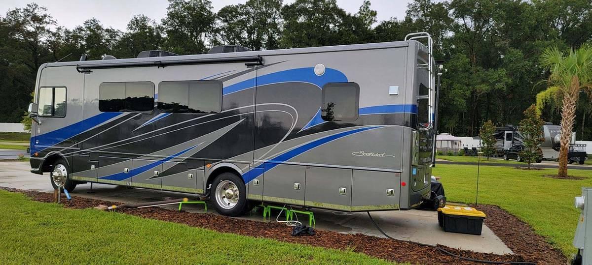 Used 2022 Fleetwood Southwind 34C