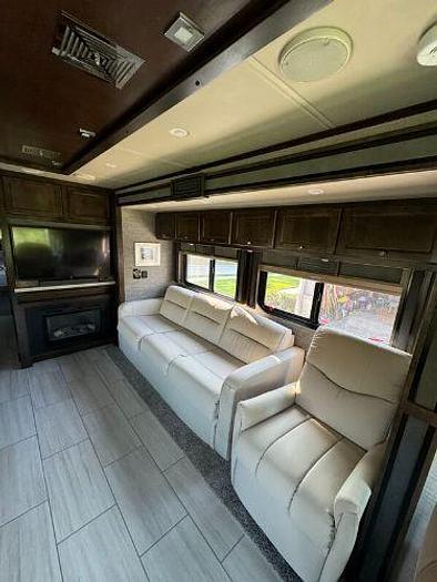 Used 2021 Tiffin Motorhomes Allegro Red 33AA